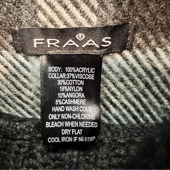 FRAAS plaid poncho ❄️ lightly worn ❄️ - Picture 4 of 4